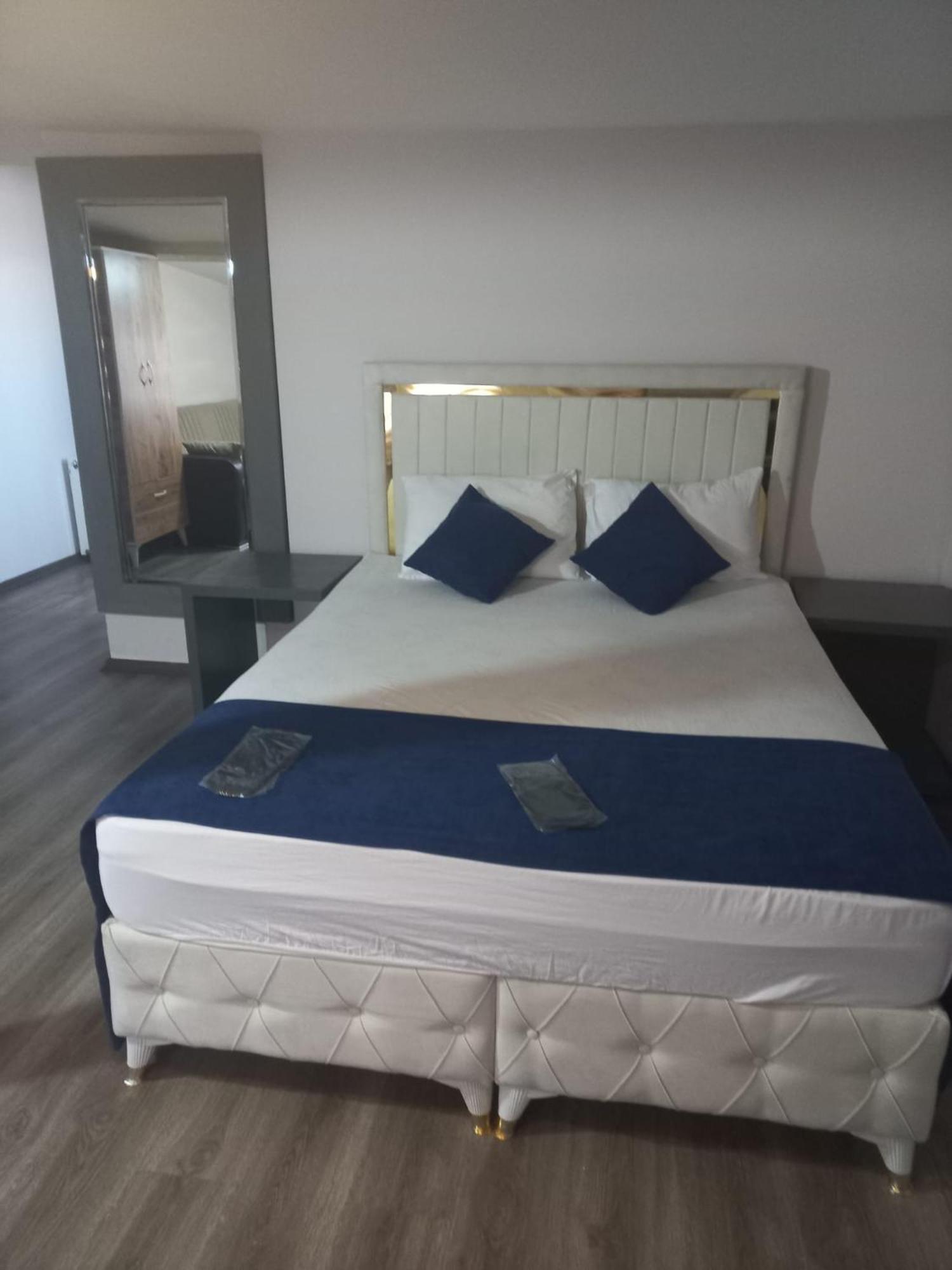 Dev Hotel Provincia di Provincia di Istanbul Esterno foto